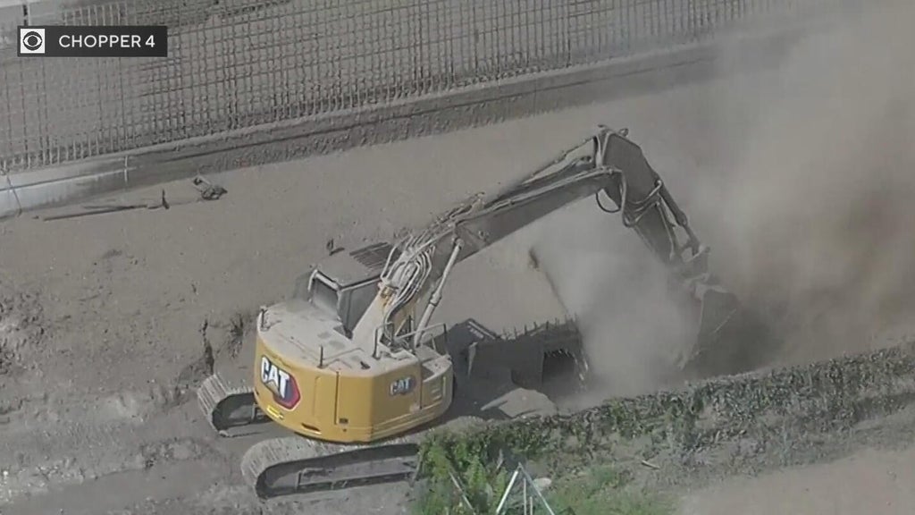 Gas leak mitigated, Florida's Turnpike reopened after excavator hits gas main causing major leak, officials say — CBS Miami, Tarpon Springs Health news