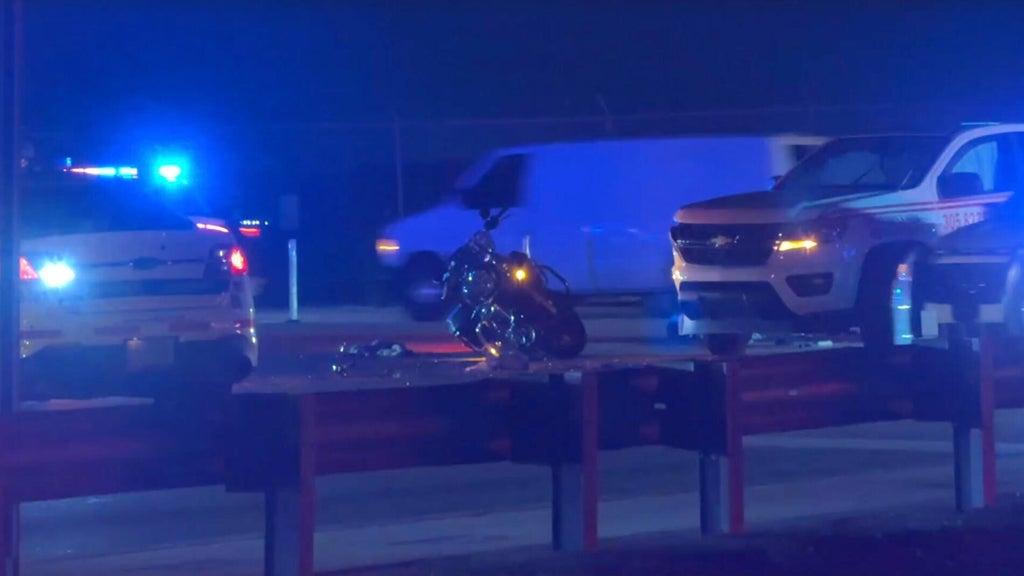 Motorcyclist airlifted to hospital after Miami Lakes crash, MDSO says — CBS Miami, Tarpon Springs Health news