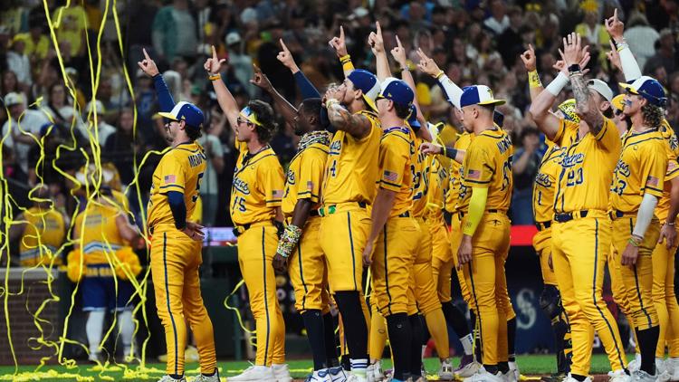 Savannah Bananas announce 2027 Banana Ball tour stops, how to get tickets — WTSP Sports Tampa Bay, Tarpon Springs Sports news