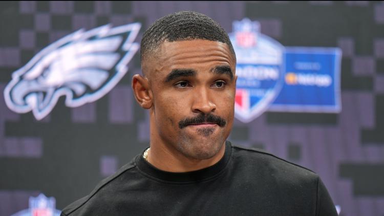 Eagles QB Jalen Hurts sidelined indefinitely with blood clots that could cost him the season — WTSP Sports Tampa Bay, Tarpon Springs Sports news