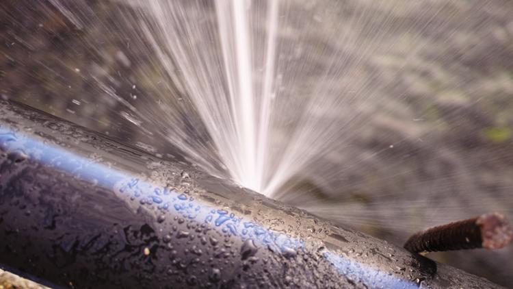 Natalia officials work to identify severity of 8-inch water main break, city says — KENS 5 (San Antonio), Tarpon Springs Community news