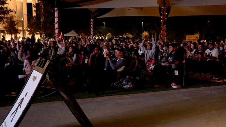“Go Spurs Go” | Spurs fans gather at The Rock at La Cantera for season opener watch party — KENS 5 (San Antonio), Tarpon Springs Sports news