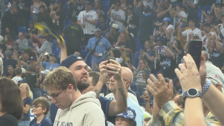 Brewers beat Rays 5-4, for 2-0 World Series lead as fans pack Tropicana Field on Saturday — WTSP 10 Tampa Bay, Tarpon Springs Community news